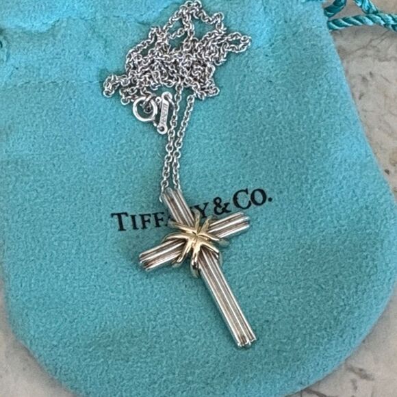Tiffany & Co. 750 18K Gold & Sterling Silver Signature Cross Retired Rare - Picture 2 of 12